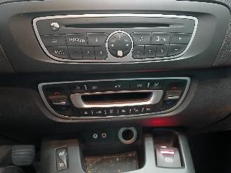 Renault Scenic Grand Scénic III (JZ) MPV 1.4 16V TCe 130 (H4J-700(H4J-A7)) [96kW]  =
(02-2009/12-2016) picture 19