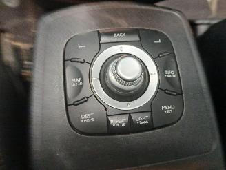 Renault Scenic Grand Scénic III (JZ) MPV 1.4 16V TCe 130 (H4J-700(H4J-A7)) [96kW]  =
(02-2009/12-2016) picture 21