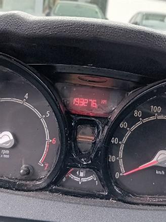 Ford Fiesta Fiesta 6 (JA8) Hatchback 1.25 16V (SNJB(Euro 5)) [60kW]  (06-2008/06-2=
017) picture 2