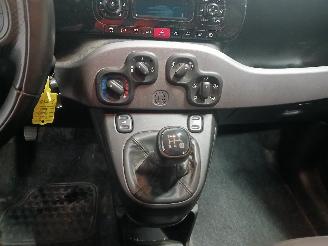 Fiat Panda Panda/Pandina (312) Hatchback 0.9 TwinAir 65 (312.A.4000) [48kW]  (04-=
2012/...) picture 16