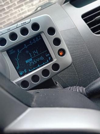 Chevrolet Spark Spark (M300) Hatchback 1.0 16V Bifuel (LMT) [48kW]  (07-2010/12-2015) picture 2