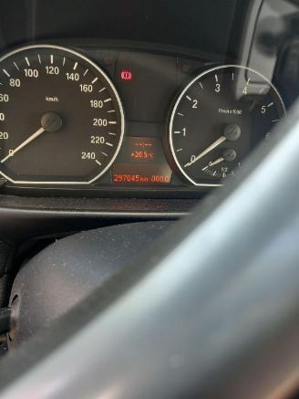 BMW 1-serie 1 serie (E88) Cabrio 118i 16V (N43-B20A) [105kW]  (03-2008/12-2013) picture 2