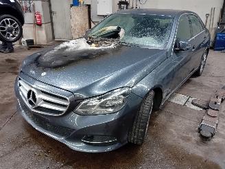 Vrakbiler auto Mercedes E-klasse E (W212) Sedan E-200 2.0 Turbo 16V (M274.920) [135kW]  (01-2013/12-201=
6) 2013/5