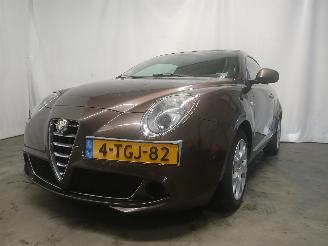 damaged passenger cars Alfa Romeo MiTo MiTo (955) Hatchback 0.9 TwinAir (199.B.6000) [77kW]  (04-2013/08-2018=
) 2014/1