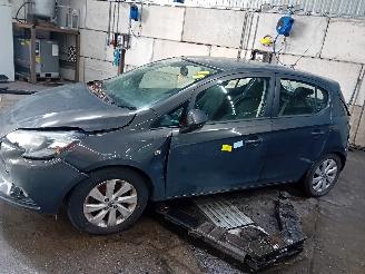 Vrakbiler auto Opel Corsa Corsa E Hatchback 1.3 CDTi 16V ecoFLEX (B13DTE) [70kW]  (09-2014/...) 2014/8