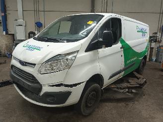 Vrakbiler auto Ford Transit Transit Custom Van 2.2 TDCi 16V (DRFG) [74kW]  (04-2012/06-2016) 2015/6