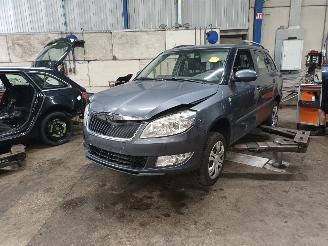 Vrakbiler auto Skoda Fabia Fabia II Combi Combi 5-drs 1.2 TDI 12V Greenline (CFWA) [55kW]  (05-20=
10/12-2014) 2011/2