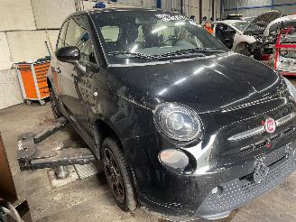 Fiat 500 500 (312) Hatchback Electric (E99) [83kW]  (09-2012/...) picture 2