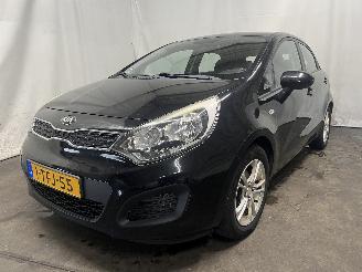 Voiture accidenté Kia Rio Rio III (UB) Hatchback 1.2 CVVT 16V (G4LA5) [63kW]  (09-2011/12-2017) 2014/4