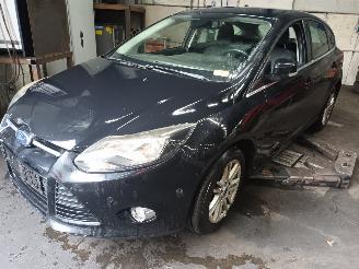 Autoverwertung Ford Focus Focus 3 Hatchback 1.0 Ti-VCT EcoBoost 12V 125 (M1DA(Euro 5)) [92kW]  (=
02-2012/05-2018) 2014/3