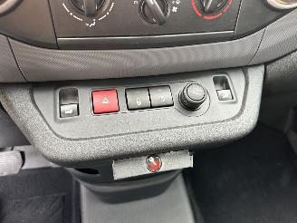 Citroën Berlingo Gereserveerd 1.6 BlueHDI 99pk aut + f1 100 Club Eco S&S - airco - cruise - standkachel - pdc - trekh - klapdeuren - schuifdeur picture 38