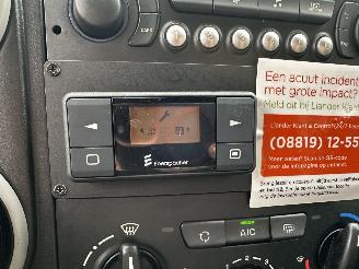 Citroën Berlingo Gereserveerd 1.6 BlueHDI 99pk aut + f1 100 Club Eco S&S - airco - cruise - standkachel - pdc - trekh - klapdeuren - schuifdeur picture 20