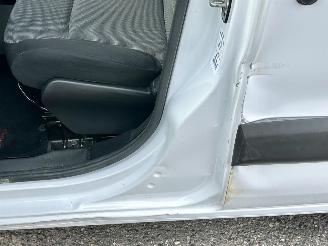 Citroën Berlingo Gereserveerd 1.6 BlueHDI 99pk aut + f1 100 Club Eco S&S - airco - cruise - standkachel - pdc - trekh - klapdeuren - schuifdeur picture 73