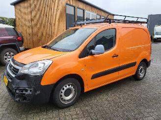 Peugeot Partner Partner 7 1.6 Hdi 55 kw  euro 6  1e eigenaar airco picture 2