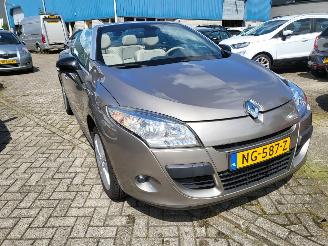 Renault Mégane schadevrije NWE APK AUTOMAAT Cabriolet 1.5 dCi Dynamique picture 10