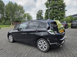 BMW 2-serie 225e iPerformance xDrive / 64 dkm picture 3