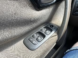 Volvo S-60 2.4 TREKHAAK picture 16