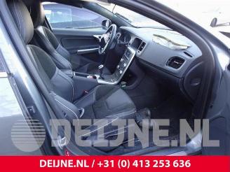 Volvo V-60 V60 I (FW/GW), Combi, 2010 / 2018 2.0 D2 16V picture 11