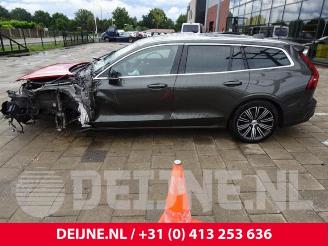Volvo V-60 V60 II (ZW), Combi, 2018 2.0 B3 16V Mild Hybrid Geartronic picture 4