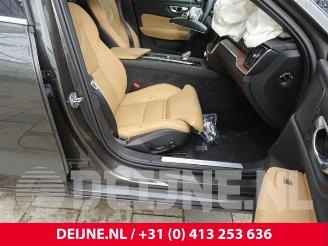 Volvo V-60 V60 II (ZW), Combi, 2018 2.0 B3 16V Mild Hybrid Geartronic picture 35