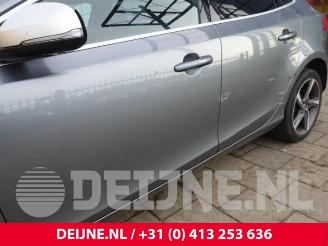 Volvo V-40 V40 (MV), Hatchback 5-drs, 2012 / 2019 2.0 D4 16V picture 16