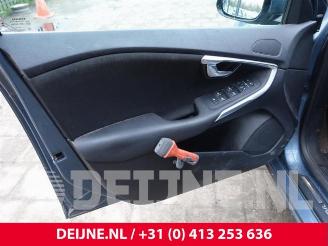 Volvo V-40 V40 (MV), Hatchback 5-drs, 2012 / 2019 1.6 D2 picture 16