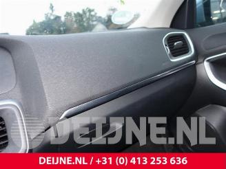 Volvo V-40 V40 (MV), Hatchback 5-drs, 2012 / 2019 1.6 D2 picture 29