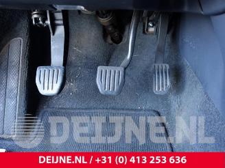 Volvo V-60 V60 I (FW/GW), Combi, 2010 / 2018 2.0 D3 20V picture 22