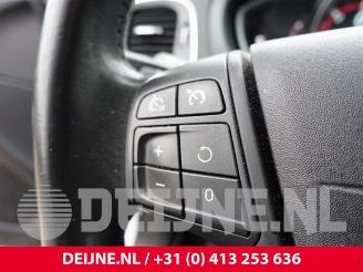 Volvo V-40 V40 (MV), Hatchback 5-drs, 2012 / 2019 2.0 D4 16V picture 17
