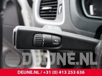 Volvo V-40 V40 (MV), Hatchback 5-drs, 2012 / 2019 2.0 D4 16V picture 18