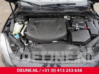 Volvo V-40 V40 (MV), Hatchback 5-drs, 2012 / 2019 2.0 D2 16V picture 35