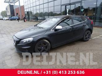 Volvo V-40 V40 (MV), Hatchback 5-drs, 2012 / 2019 2.0 D2 16V picture 3