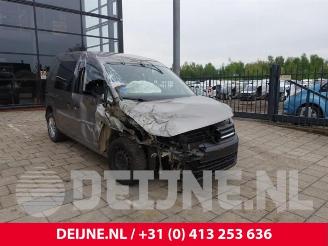 Vrakbiler auto Volkswagen Caddy Caddy IV, Van, 2015 2.0 TDI 102 2017/2