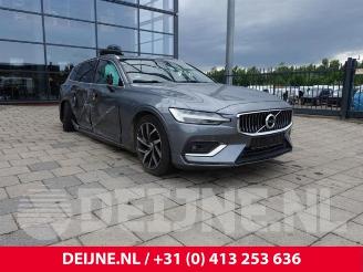 Vrakbiler auto Volvo V-60 V60 II (ZW), Combi, 2018 2.0 D4 16V 2019/2