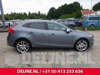 Volvo V-40 V40 (MV), Hatchback 5-drs, 2012 / 2019 2.0 D2 16V picture 8