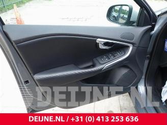 Volvo V-40 V40 (MV), Hatchback 5-drs, 2012 / 2019 2.0 D2 16V picture 16