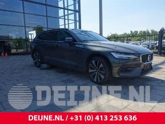 Vrakbiler auto Volvo V-60 V60 II (ZW), Combi, 2018 2.0 T6 16V Twin Engine 2020/1