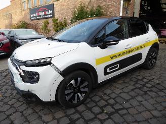 krockskadad bil auto Citroën C3 Shine 2023/3