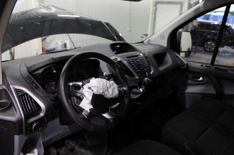 Ford Transit  picture 10