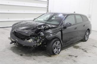 Démontage voiture Peugeot 308  2023/2