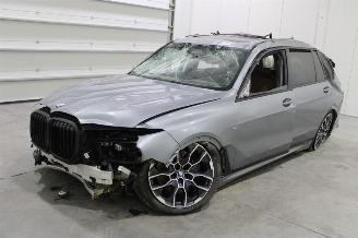 rozbiórka samochody osobowe BMW X7  2023/10