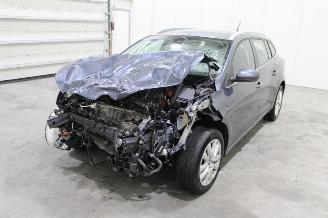 Vaurioauto  passenger cars Renault Mégane Megane 2023/6