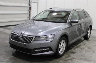 Unfallwagen Skoda Superb  2022/6