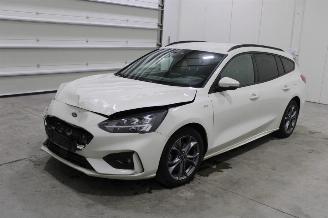 krockskadad bil auto Ford Focus  2021/1