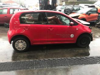 Coche siniestrado Volkswagen Up! benzine 2015/1