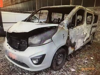Coche siniestrado Opel Vivaro 1600CC diesel 92KW euro6 2018/1