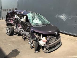 Uttjänta bilar auto Toyota Urban Cruiser SUV 2009 1.4 D-4D AWD SUV  Diesel 1.364cc 66kW (90pk) 4x4 2009/8