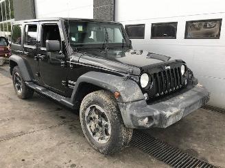 Coche siniestrado Jeep Wrangler Unlimited (JK) Terreinwagen 2007 / 2018 2.8 CRD 16V 4x4 Jeep/SUV  Diesel 2.776cc 147kW (200pk) 4x4 2019/9
