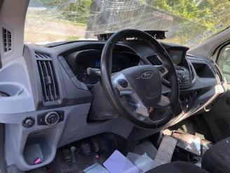 Ford Transit  picture 6