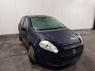 Vrakbiler auto Fiat Punto Punto Evo (199), Hatchback, 2009 / 2012 1.2 Euro 4 2009/3